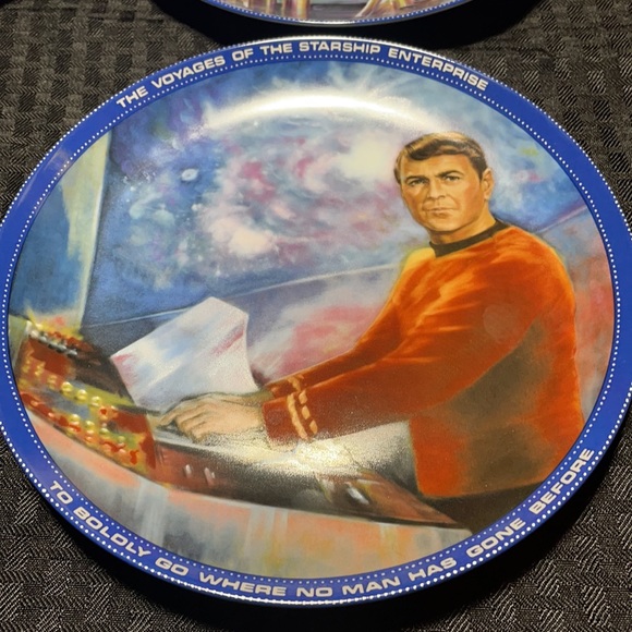 8 Vintage 1983 Star Trek Collectable Plates In Mint Condition! - Picture 7 of 17